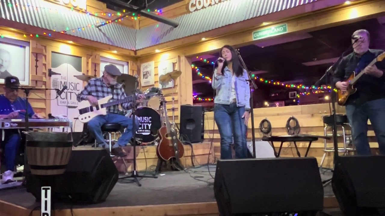 Liz Beth - “Crazy” (cover) at Music City Bar & Grill, Nashville 