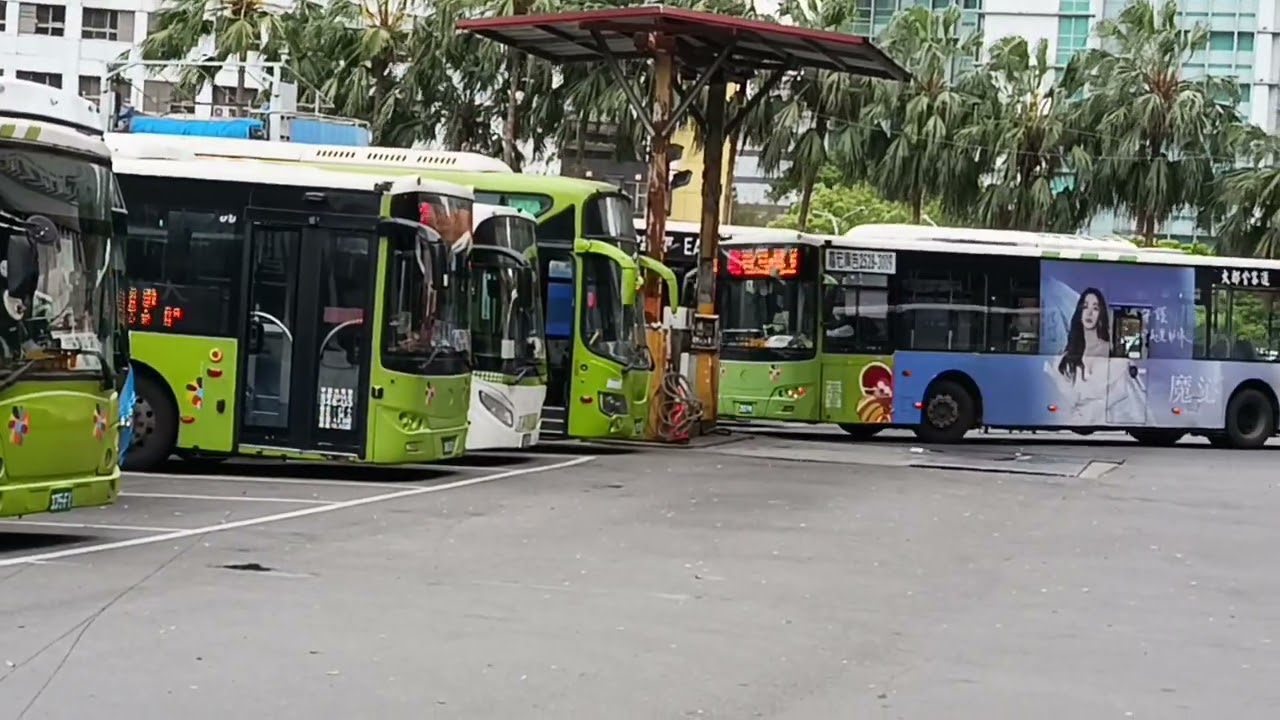 台北等公車  松德大都會柴油46（短程）電動277（長程）入站  