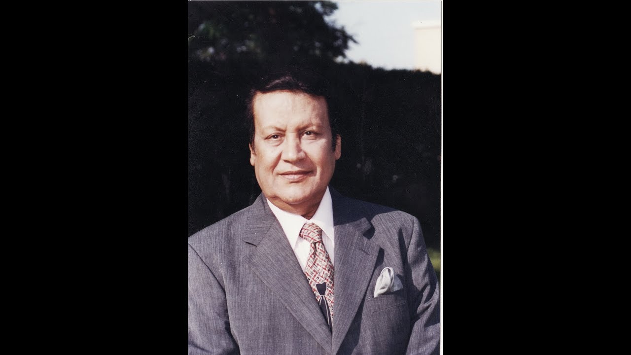 الفنان الكبير محمد رشدى و اغنية وطنية نادرة - يا مصر يا كل وجدانى