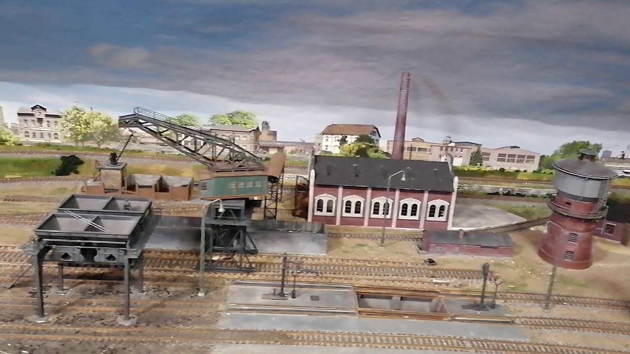 Danke für 100 Abonnenten Überflug über meine in bau befindliche Anlage in Epoche 3