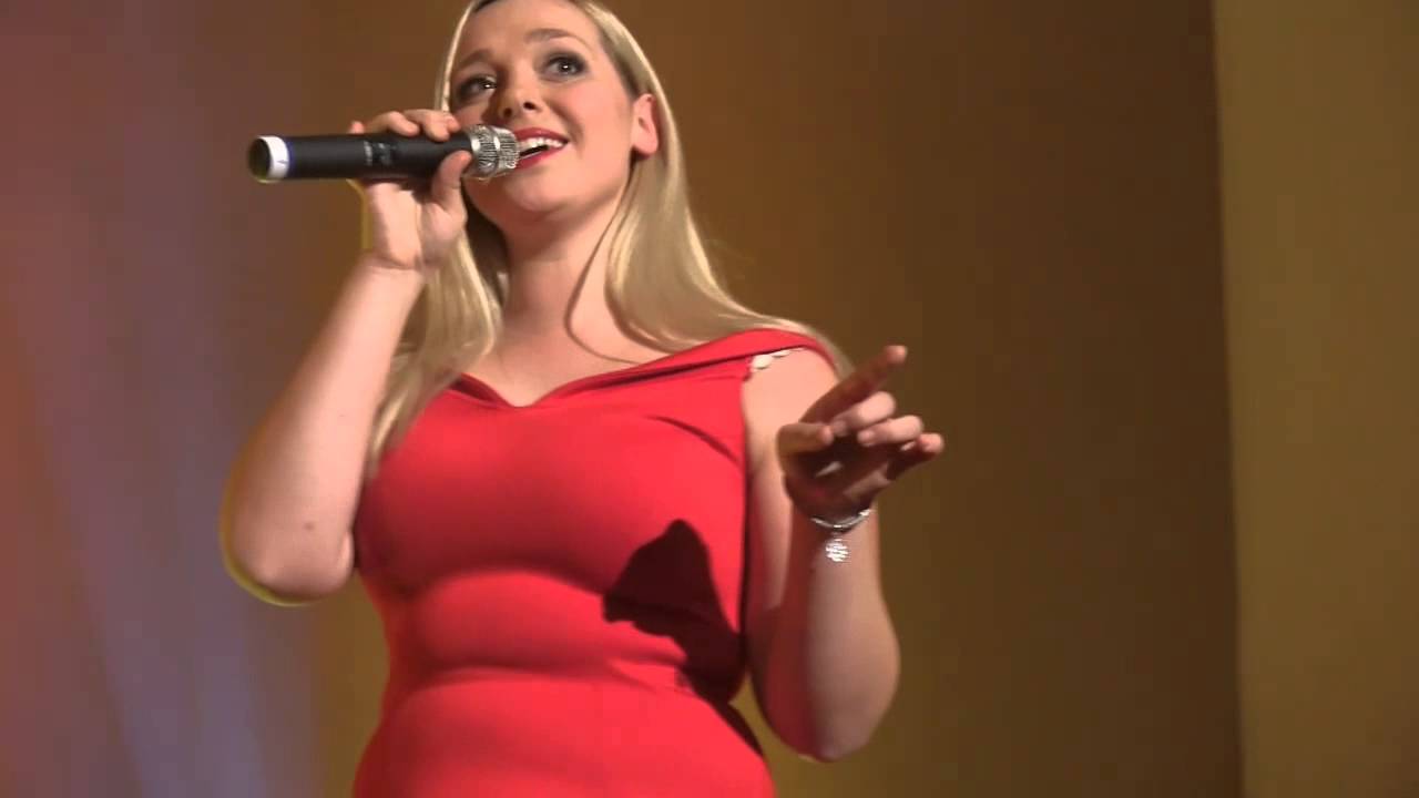 Querbeat Benefiz-Gala - Feeling Good - Laura Albert