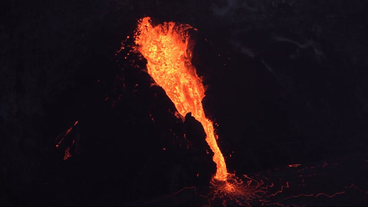 Kīlauea Volcano—Western fissure activity Halema'uma'u (Jan 11, 2021)