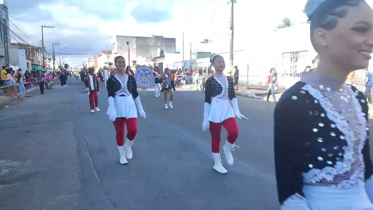 BANDA LUIZ FERREIRA GOMES ,NO DESFILE CIVICO EM DORES 22/10/2023
