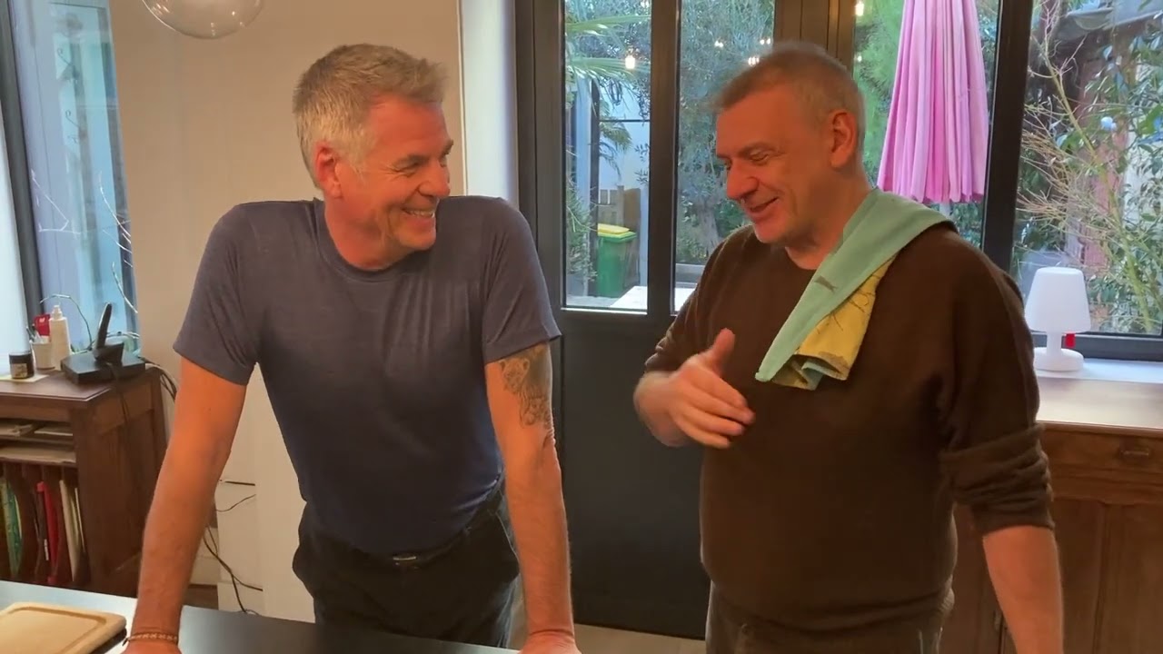 SECRETS DE CUISINE - Recette des Pâtes à l'ail par BRUNO GACCIO et PHILIPPE GIANGRECO