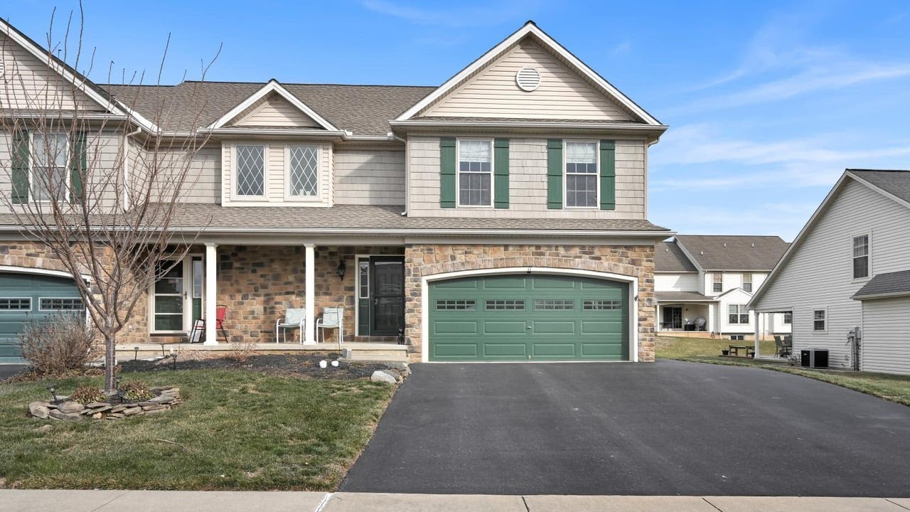 11 Patience Ln, Ephrata, PA