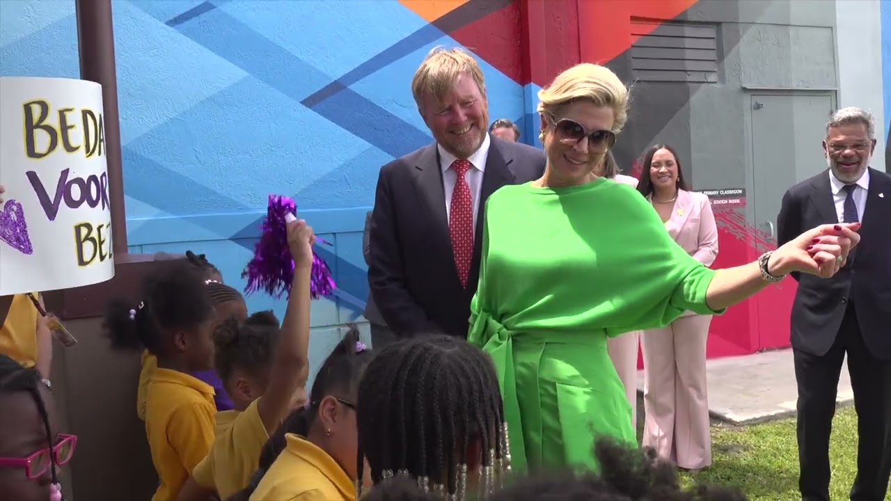 Schattig: koningin M&aacute;xima zingt Bruno Mars mee met kinderen in Miami