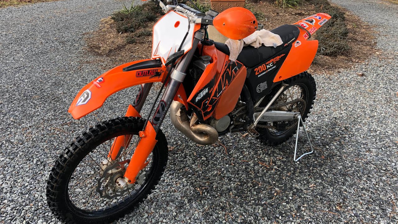 5 Reasons To Buy A KTM 200 XC (If You can Find One)