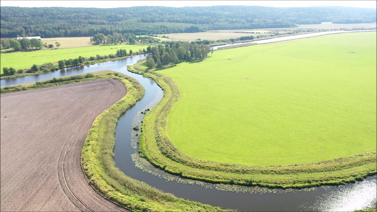 Naturklipp. Lillälven vid Byälven.   Värmland.