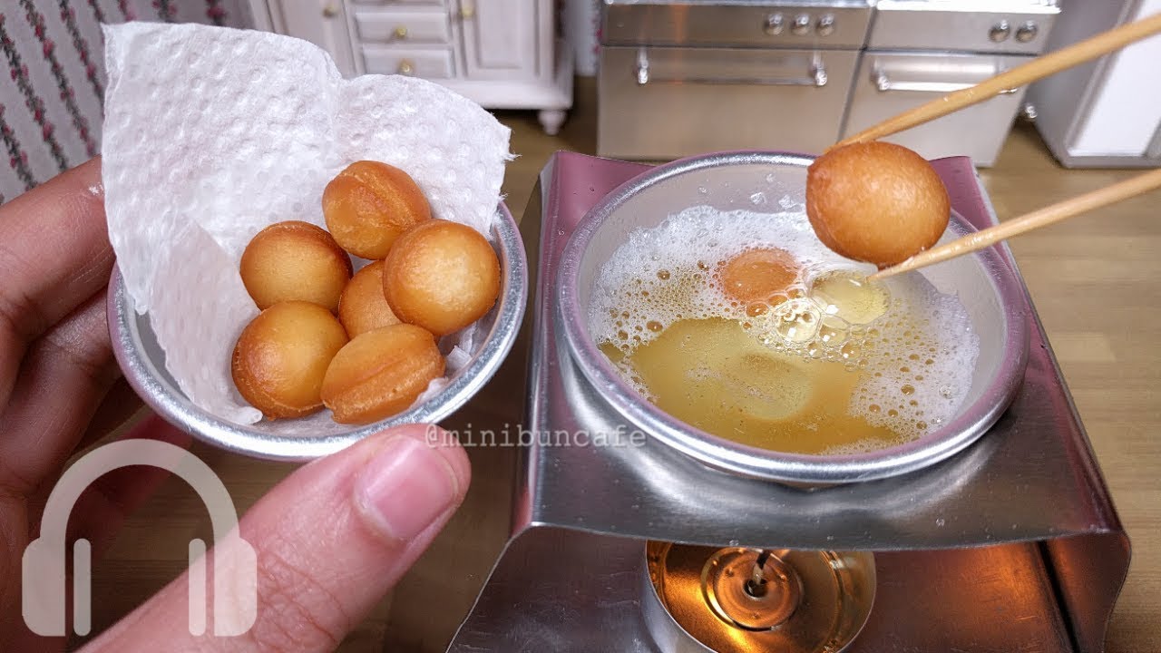 Mini donut frying ASMR - miniature cooking real food