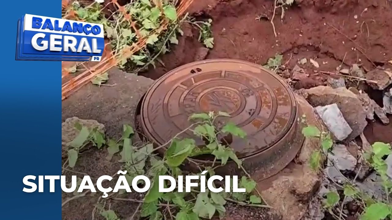 Casa é alagada sempre que chove em Mandaguaçu, no PR; água e esgoto invadem residência