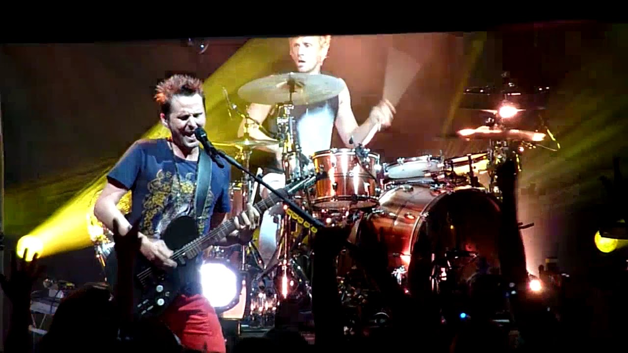 Muse - Assassin (Grand Omega Bosses outro), Shepherd's Bush Empire, 2017, multi-cam