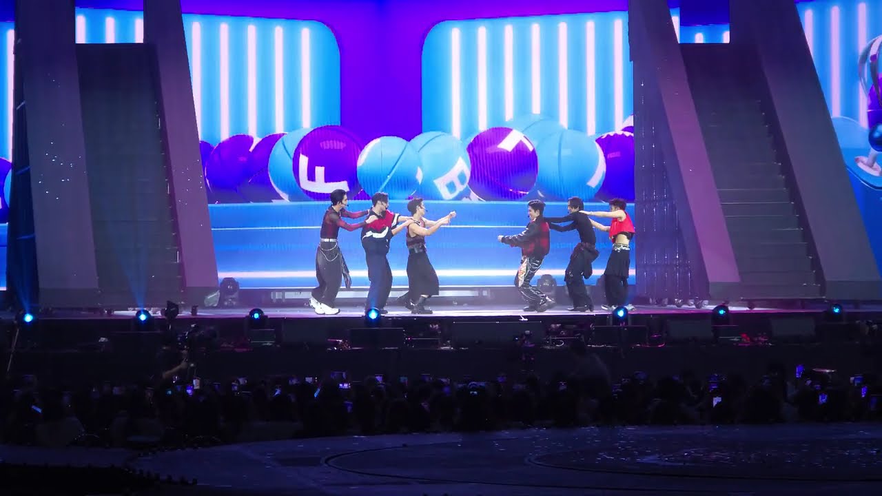 [4K] Fourth feat.BUS5 - เทคะแนน (CANDIDATE) + แค่ไหนแค่นั้น (NO MATTER WHAT) #GFRunTheWorldConcertD2