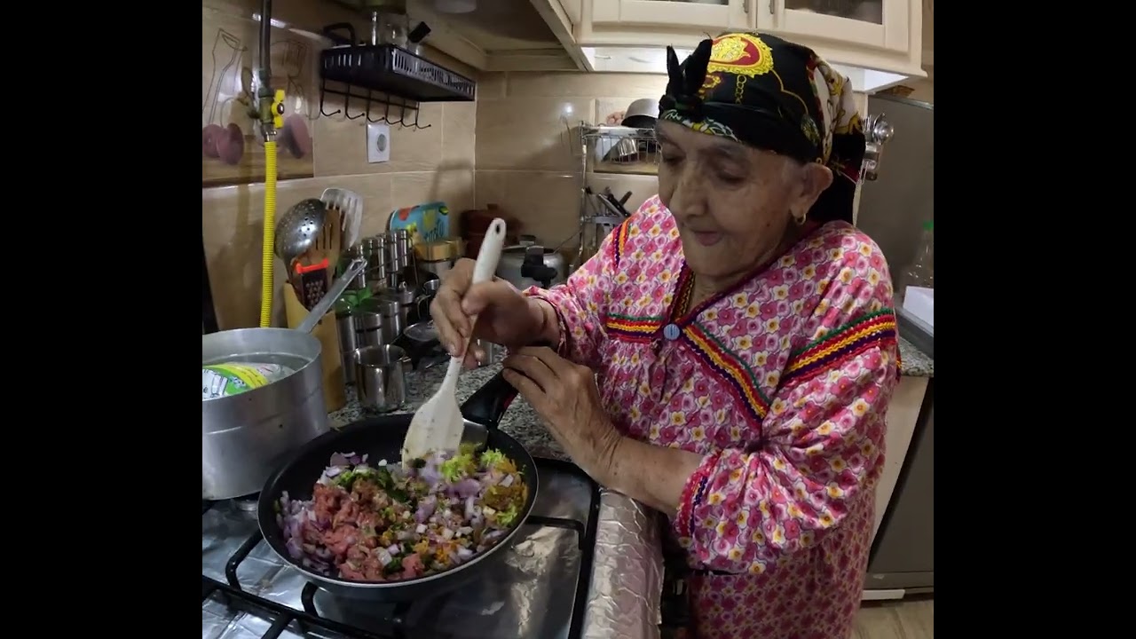 Ma grand-mère cuisine une recette de Tik Tok