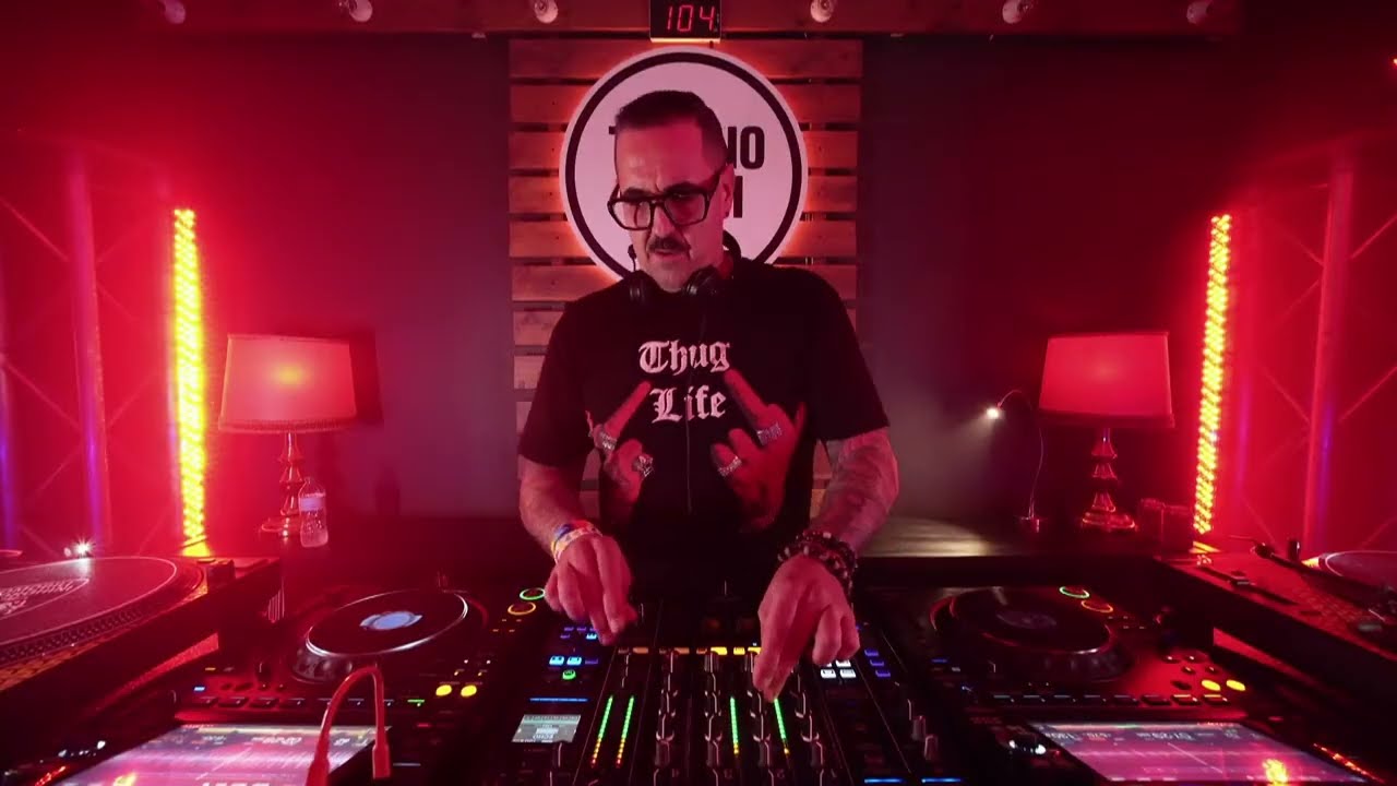 MAKOKI FUNK | Techno Room Radio