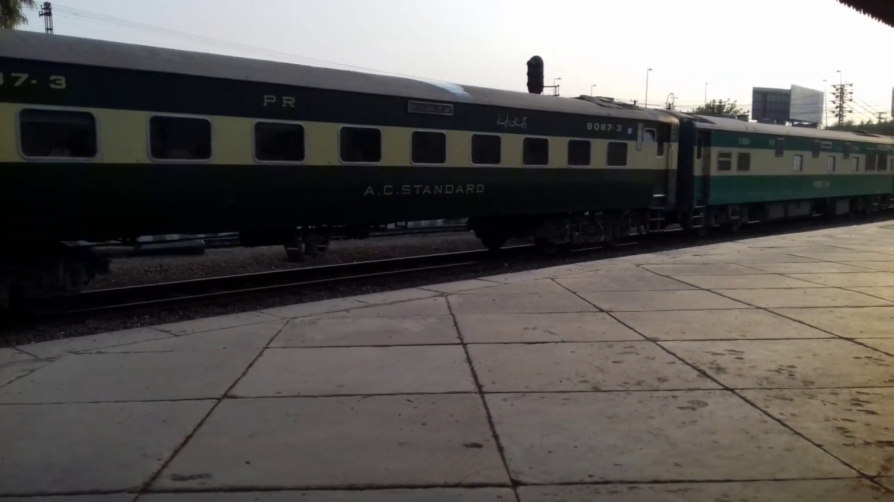 Pakistan Railways #Mehr Express 127UP #GMCU-15 4910 And #GMCU-15 4925