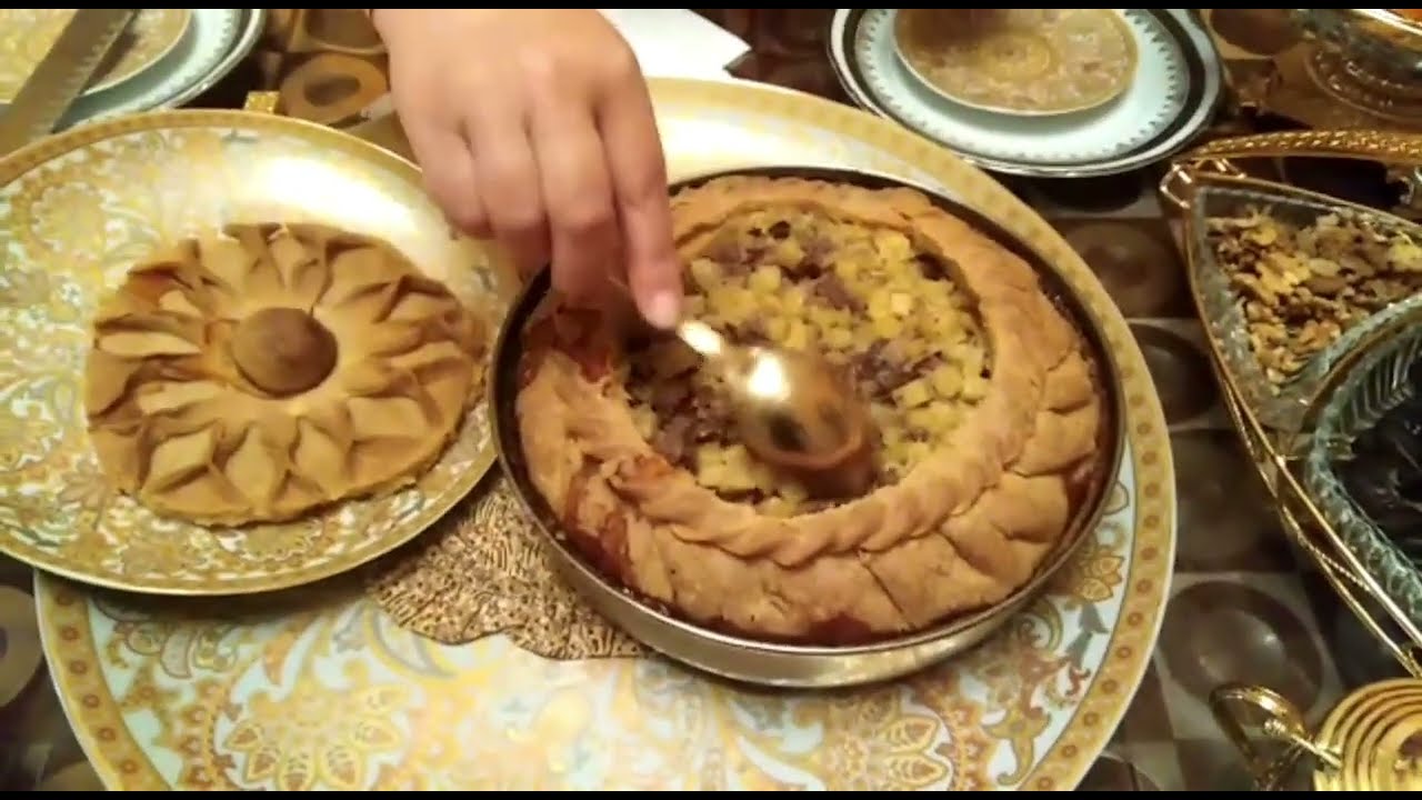 Самый вкусный и сочный башкирский Зур бэлеш. Тәмле, һутлы тай итенән ҙур бәлеш. Bashkir cuisine.