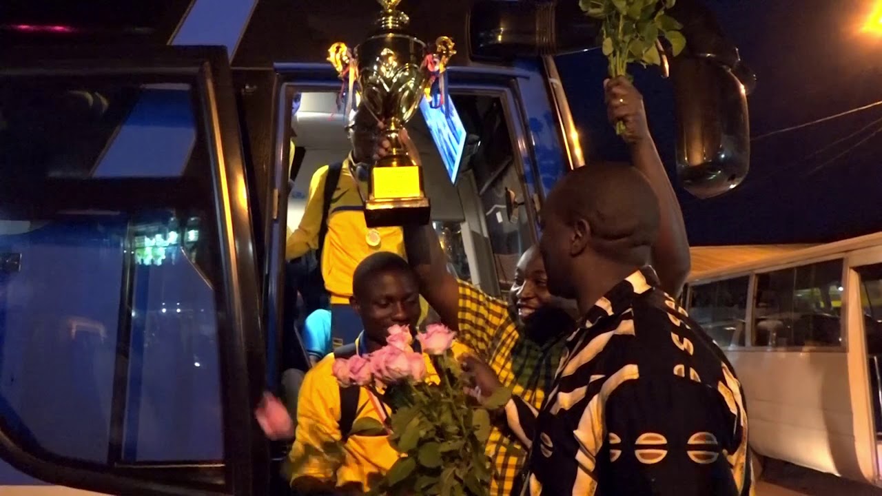 Zoom Sports: Rwanda Hand ball U20 yegukanye IHF i Kampala yakiriwe Nyabugogo n'abafana batari bacye