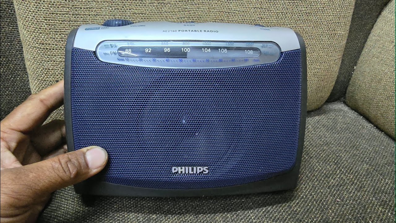Philips AE-2160 portable to band radio brand new condition Mo. 9427322171