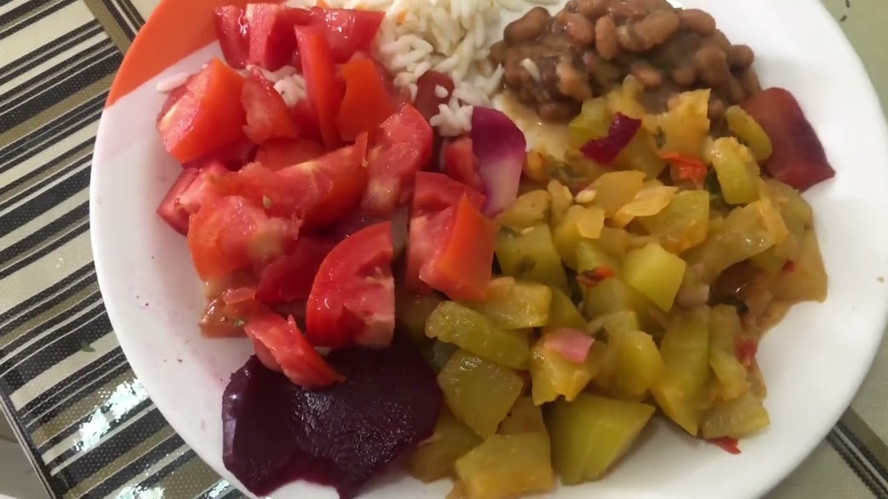 Preparando Peixe e frango para o almoço￼