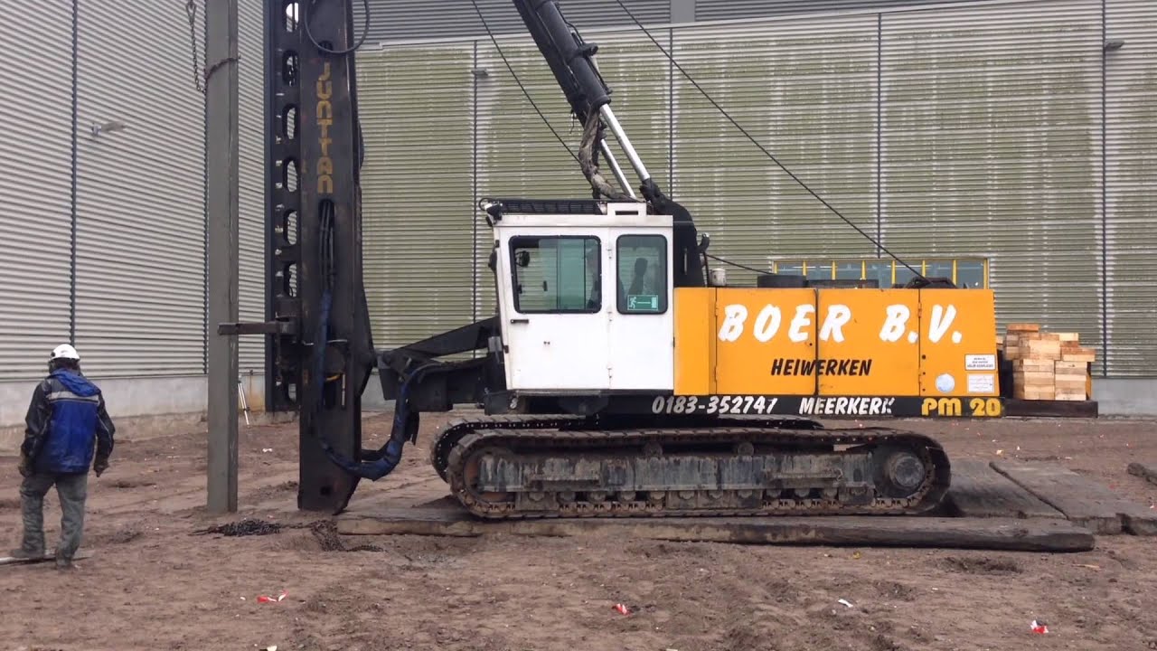 Piledriving 3 Junttans by Boer B.V.