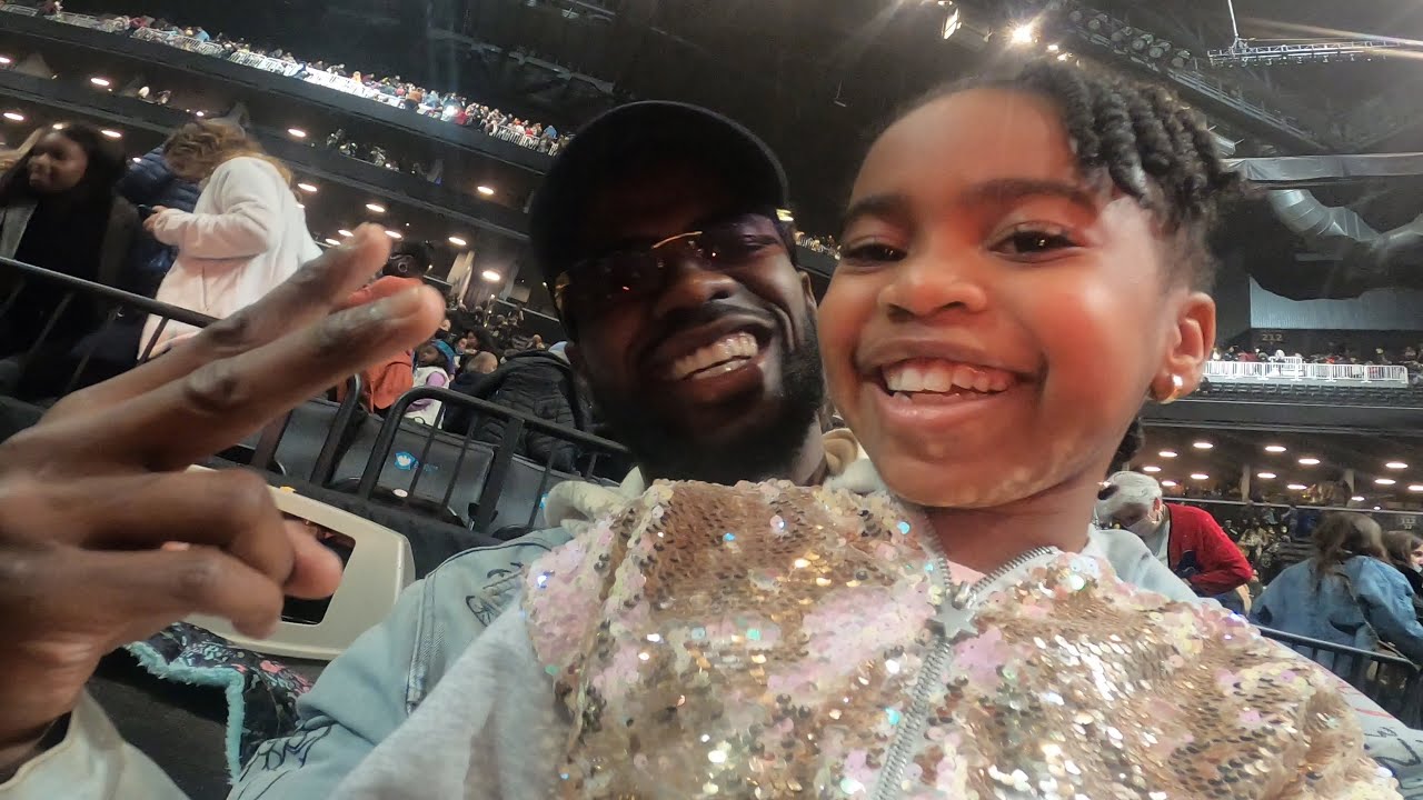 Simone Biles - Gold Over America Tour (11.6.21)