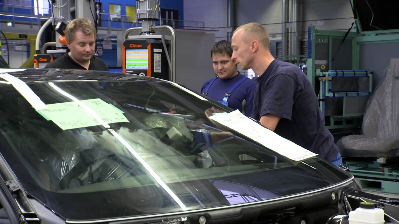 BMW i8 - Assembly