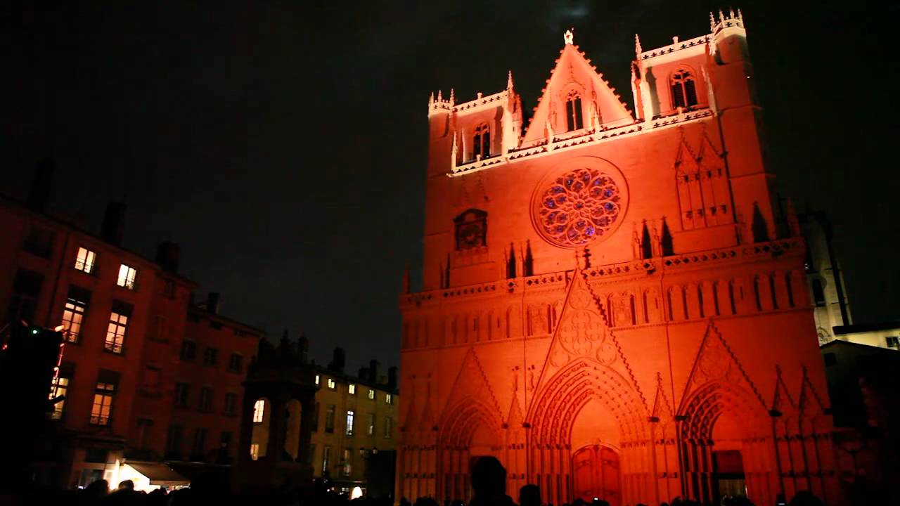 8 d&eacute;cembre 2011 Lyon youtube.mp4