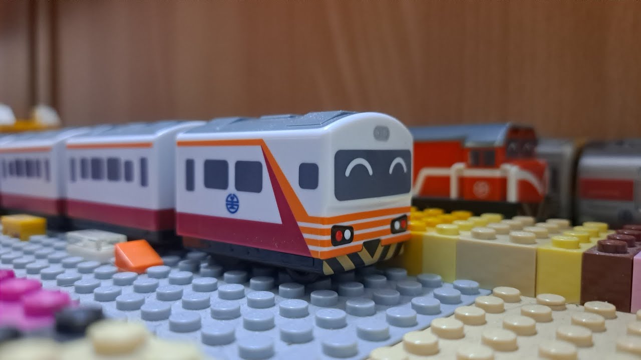 【迴力車小故事】EMU1200紅斑馬自強號通過