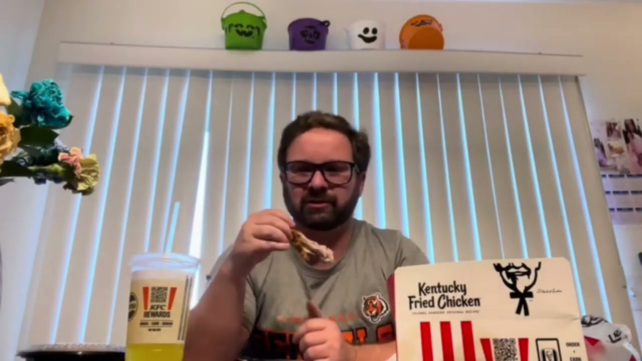 KFC Chicken Waffle Box Mukbang