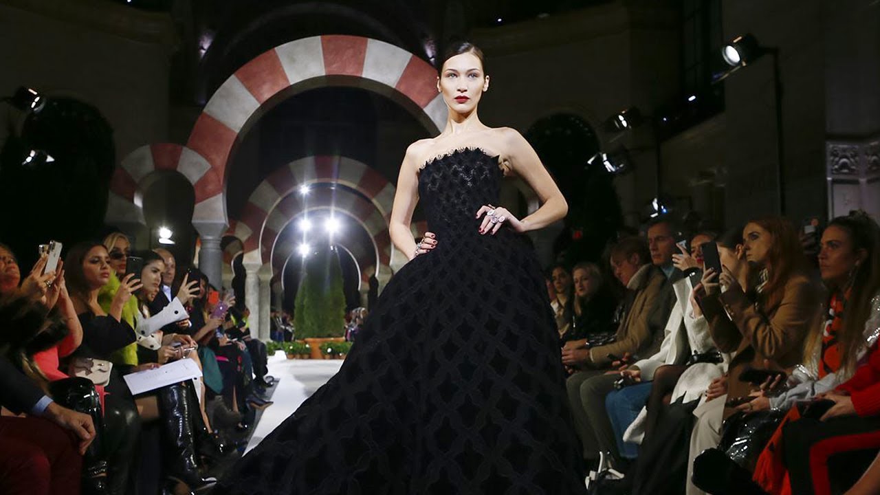 Oscar de La Renta | Fall Winter 2019/2020 Full Fashion Show | Exclusive