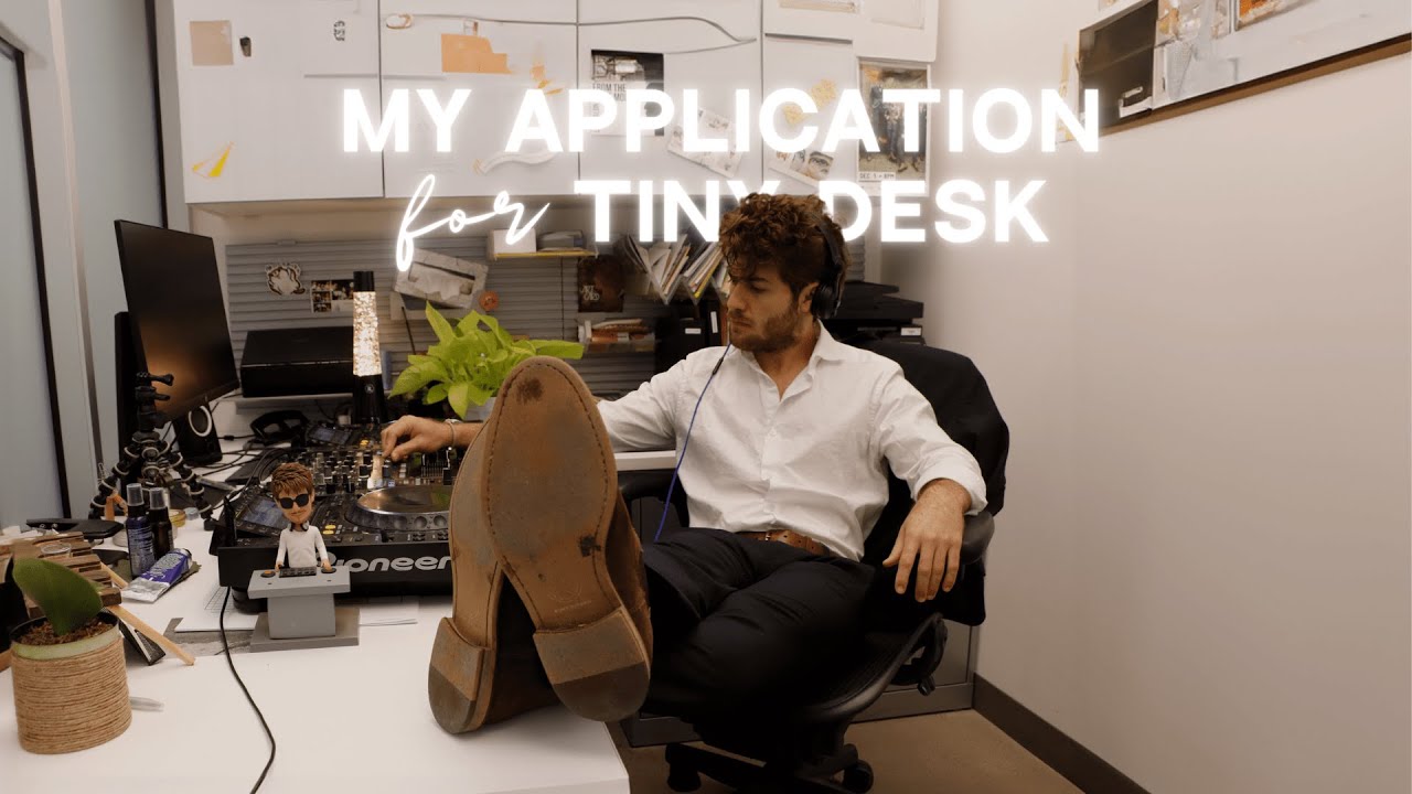 DJing in the office - house music mix