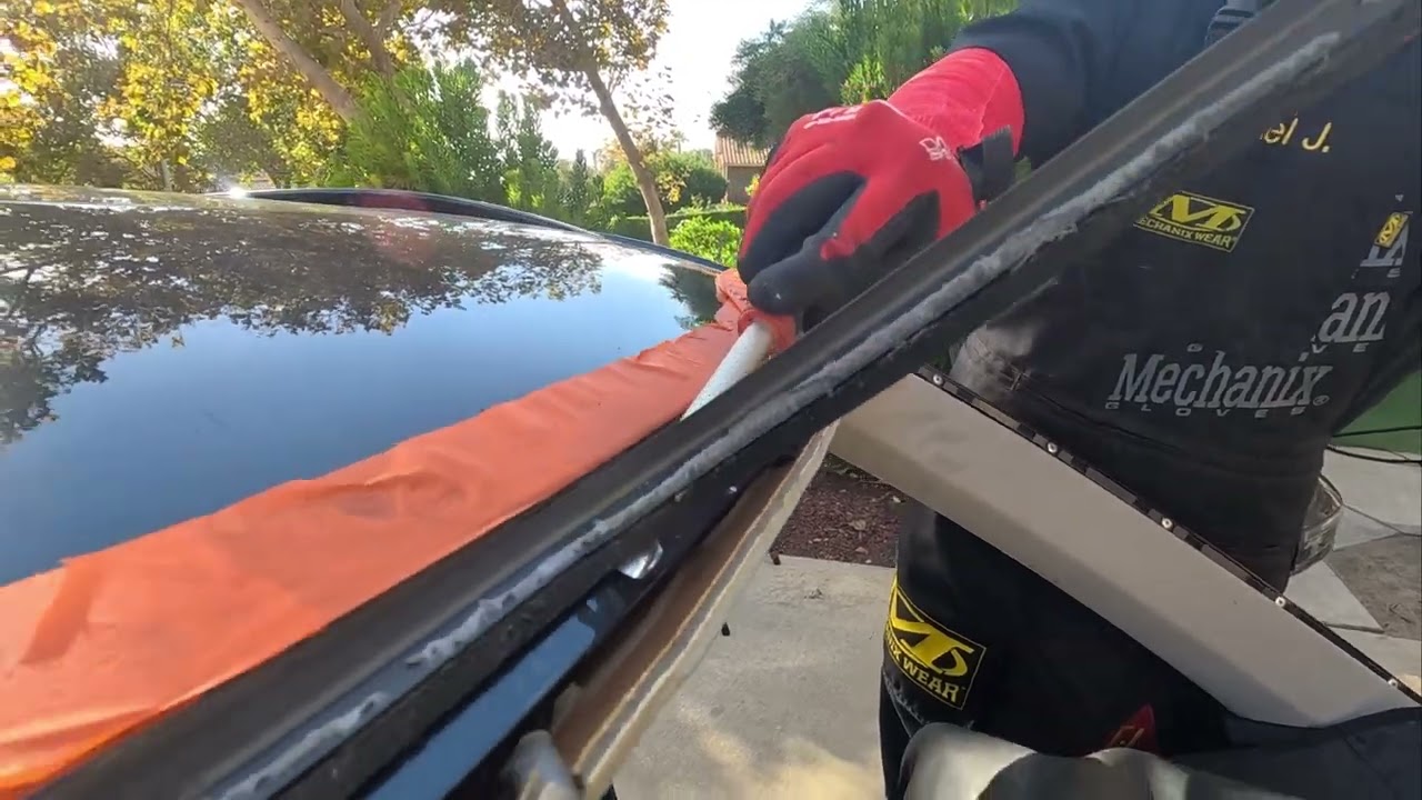 2022 Kia Telluride Windshield Replacement & Recalibration