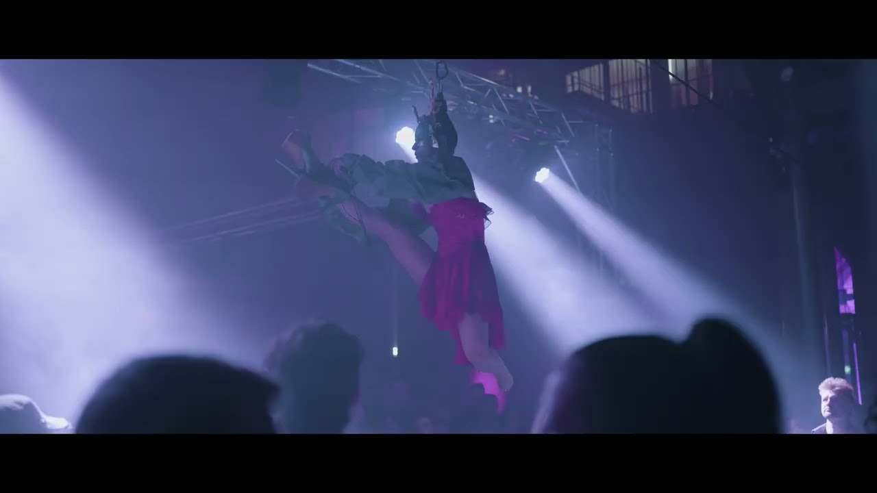 Techno Théâtrale by Flying Hats