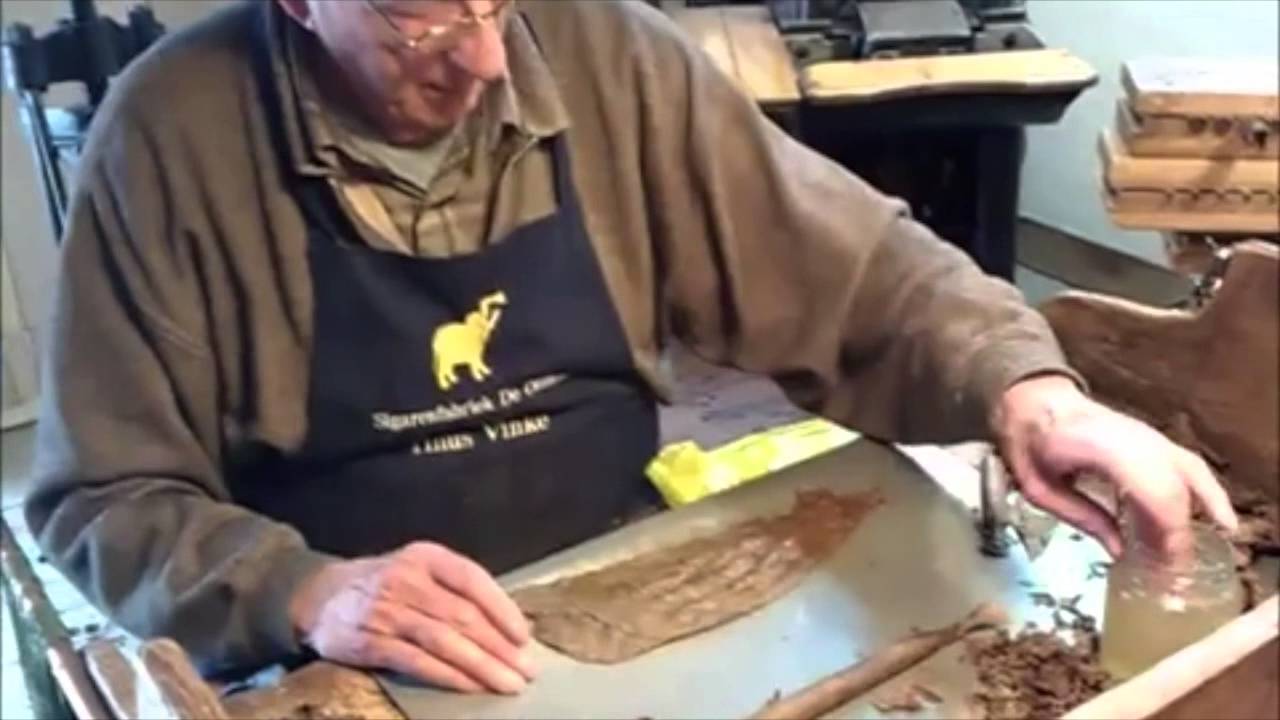 Handgemaakte sigaren door Tinus | De Olifant