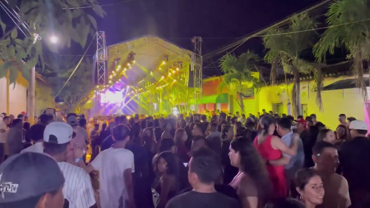 Baile de gala, El Paraíso, Chalatenango. Discomovil Legacy