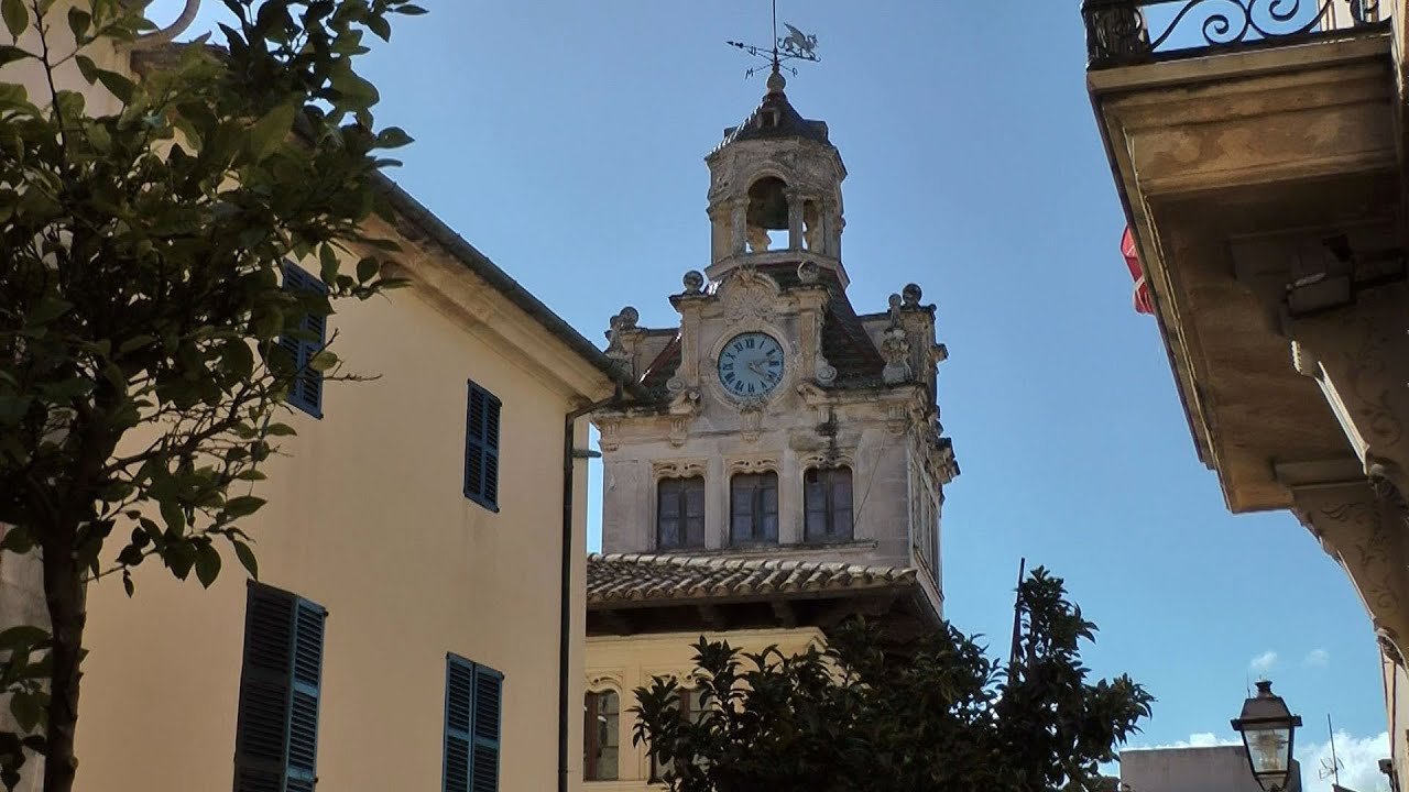 Spain Balearic Island Mallorca - historic old town Alcudia