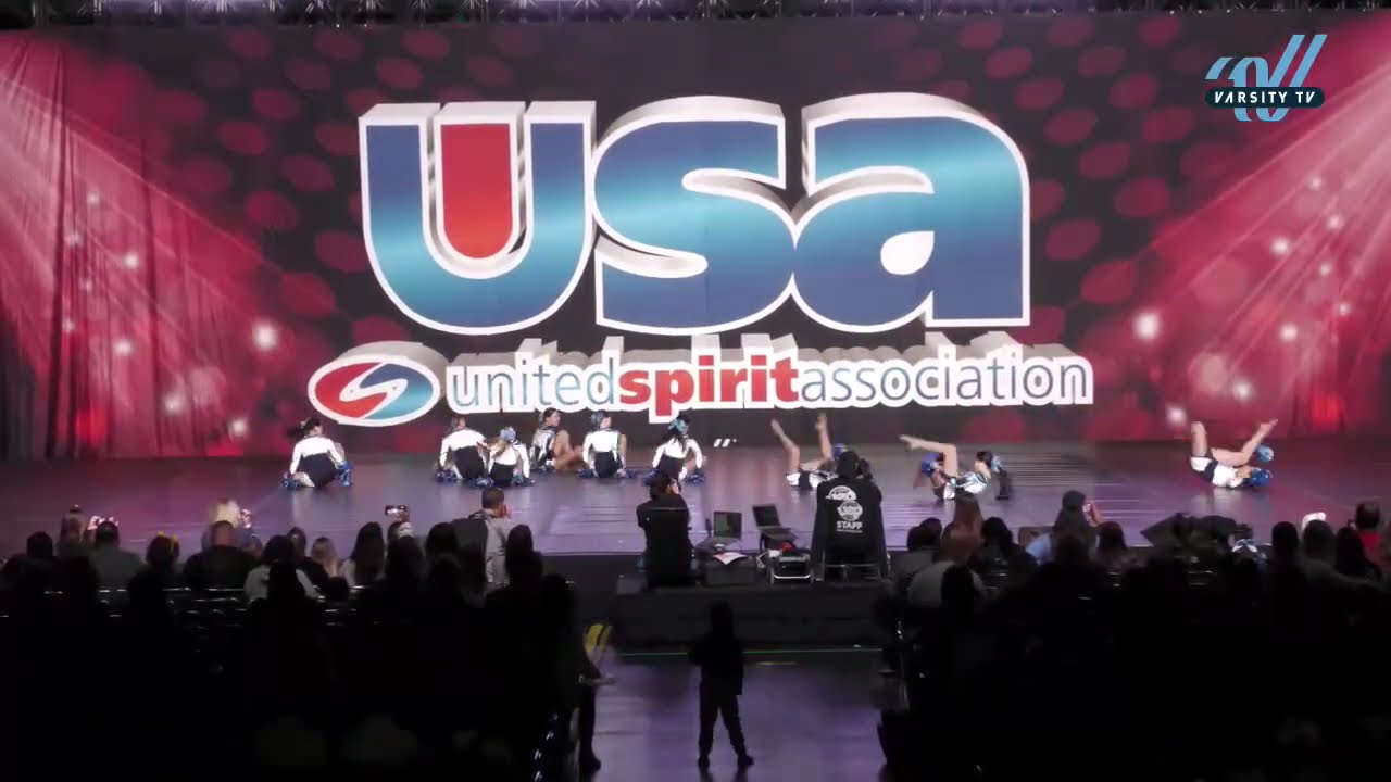 Crescenta Valley HS Varsity Pom @ 2023 USA Nationals