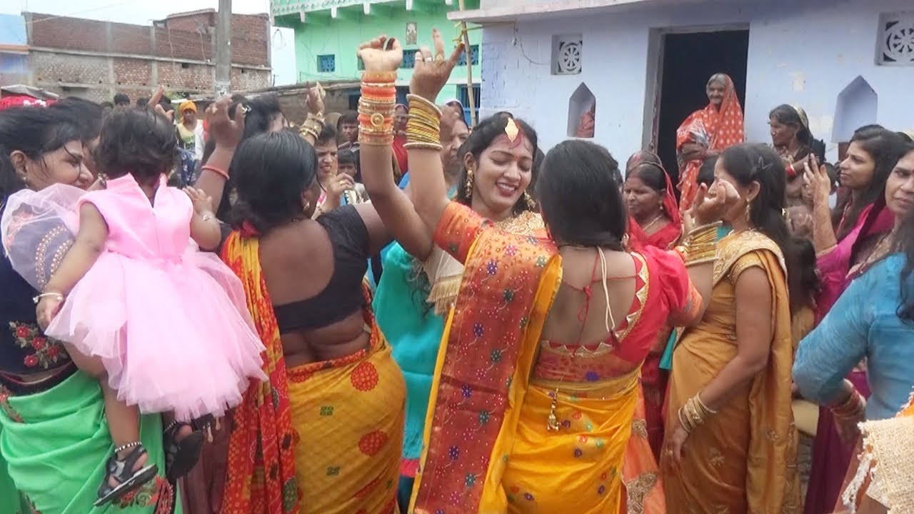 सईया के कमाई पे तुड़ीना खटिया काहे फटेला ए ननदो तोहार छतिया { झुमर गीत } #jhumargeet Dehati Darshan