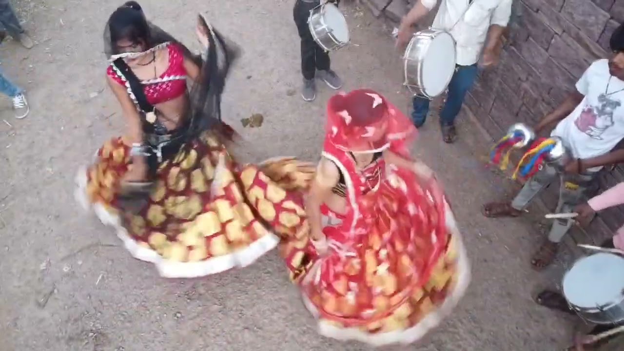 ग्राम रियाना रुसवाई फेरी जा रही है 