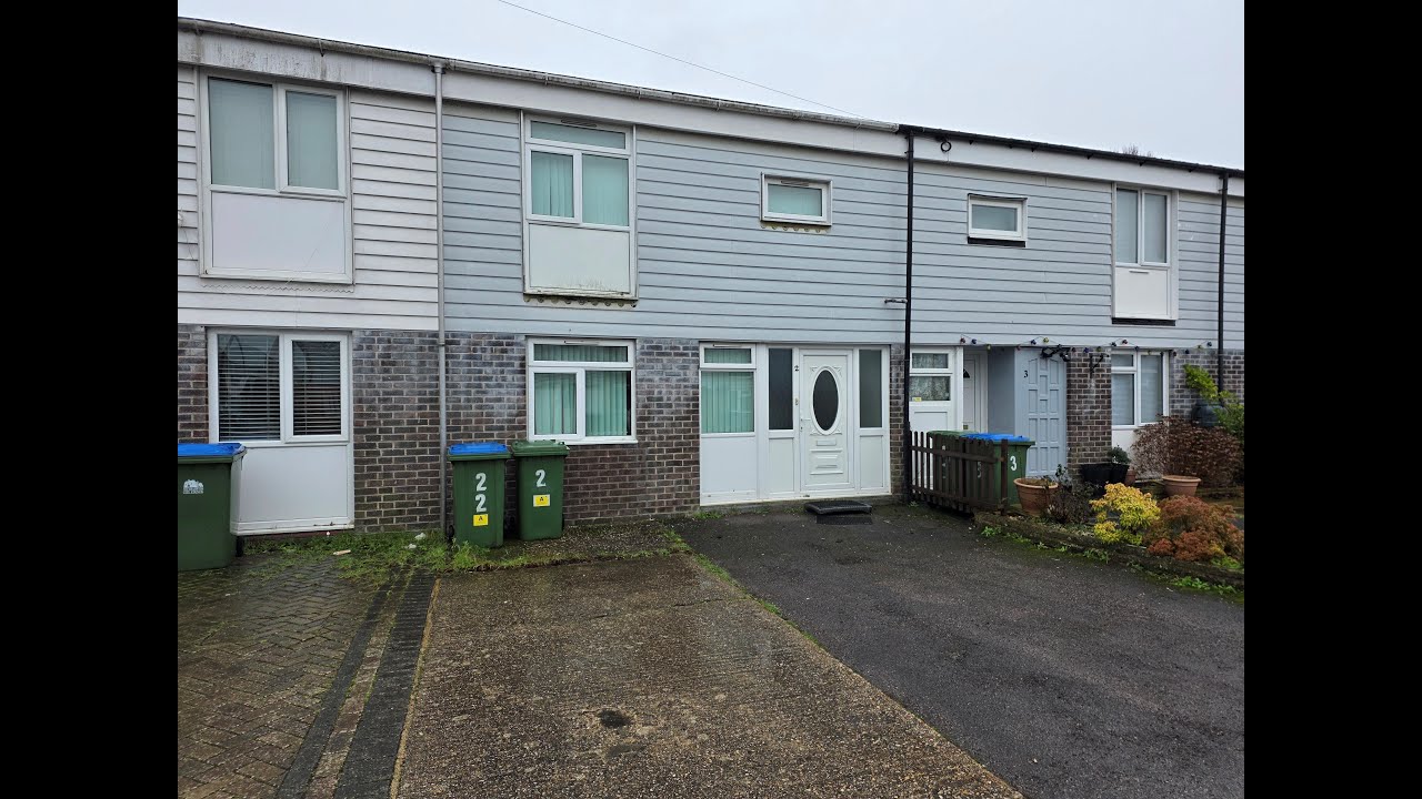 Walk through on this 2-bed terraced home on Mercury Close, Lordshill, Southampton.