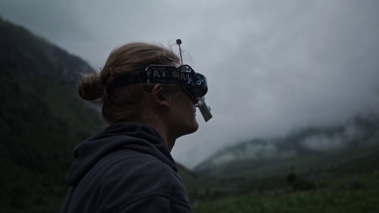 🏞️ Cloudsurfing In The Swiss Alps│Long range FPV│Mountain Diving - SE FPV 🏞️