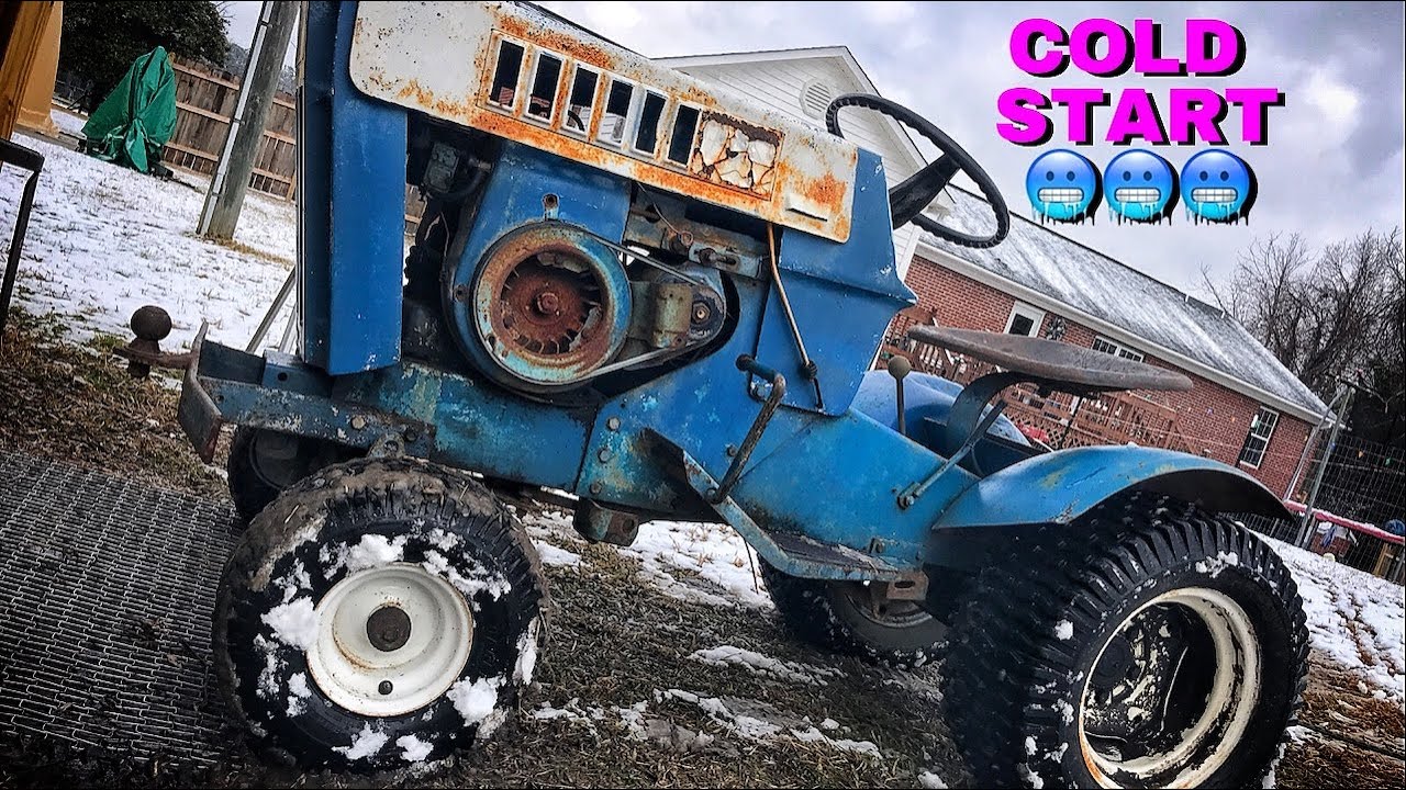 ANTIQUE SEARS SUBURBAN TRACTOR COLD START AND SNOW FUN