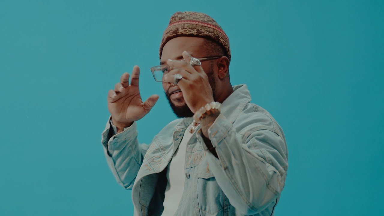 10 Kelechi Africana ft Mocco Genius - Come Over (Visual Audio) Made in 002DIANI Album