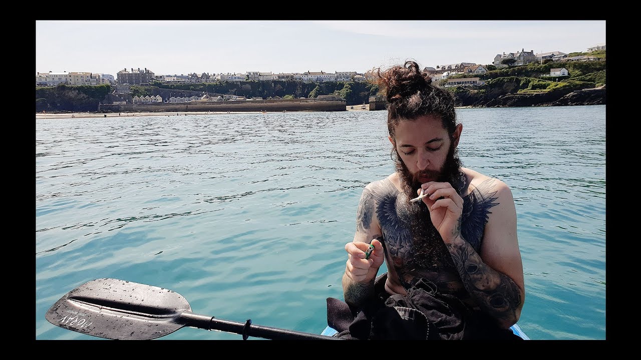 Smoking a Cross Joint on the Sea - 420Guide