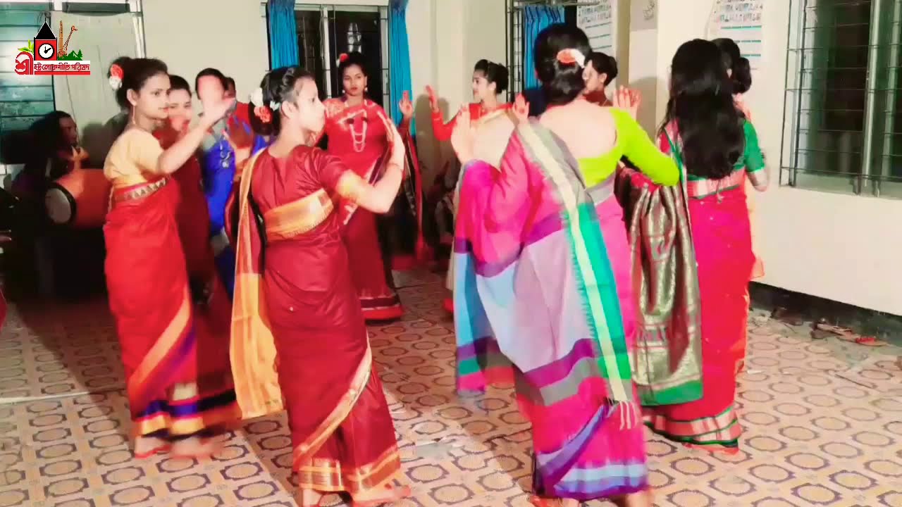 ধামাইল কন্যা নিপার নতুন একটি ধামাইল/ঐ শোনোগো বাঁজায় বাঁশি/OI SHUNO GO BAJAY BASHI