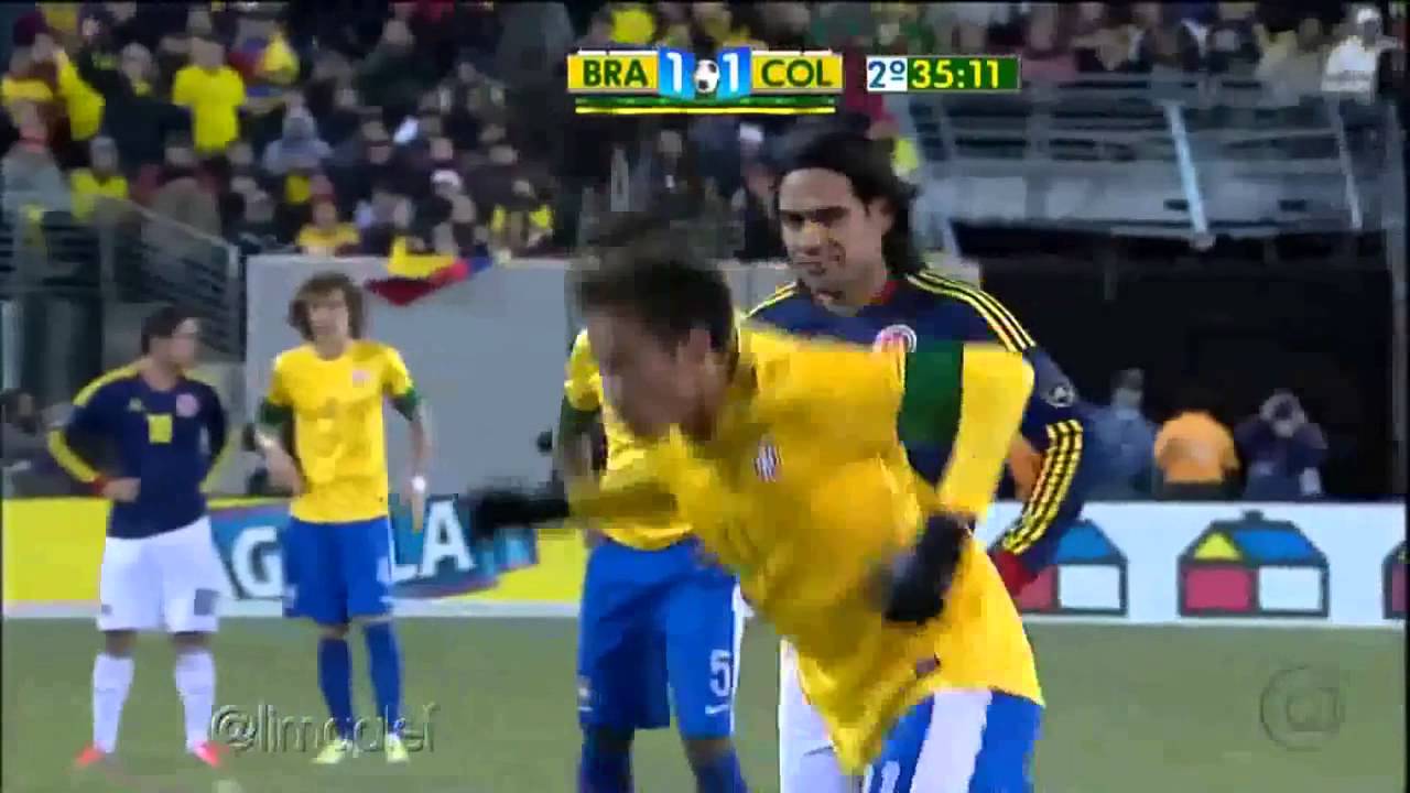 Neymar erra p&ecirc;nalti e acerta cabe&ccedil;a do Chaves