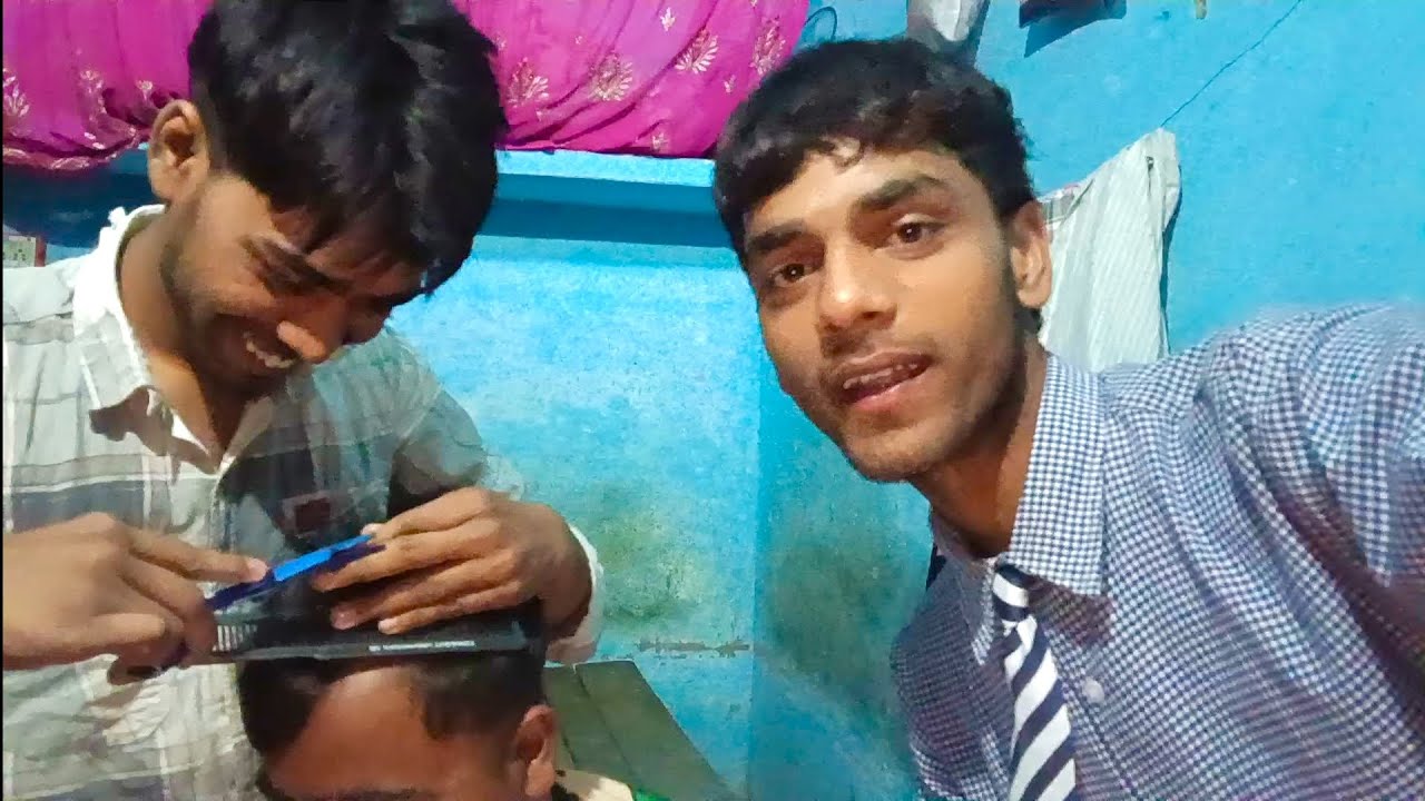 Dost ke ghar aaye baal katane 😜