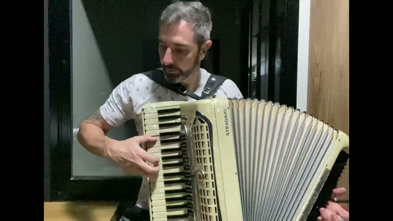 FURANDO O COURO - Mangabinha - Escola de Gaiteiros - M&oacute;dulo 06 - Aula 06