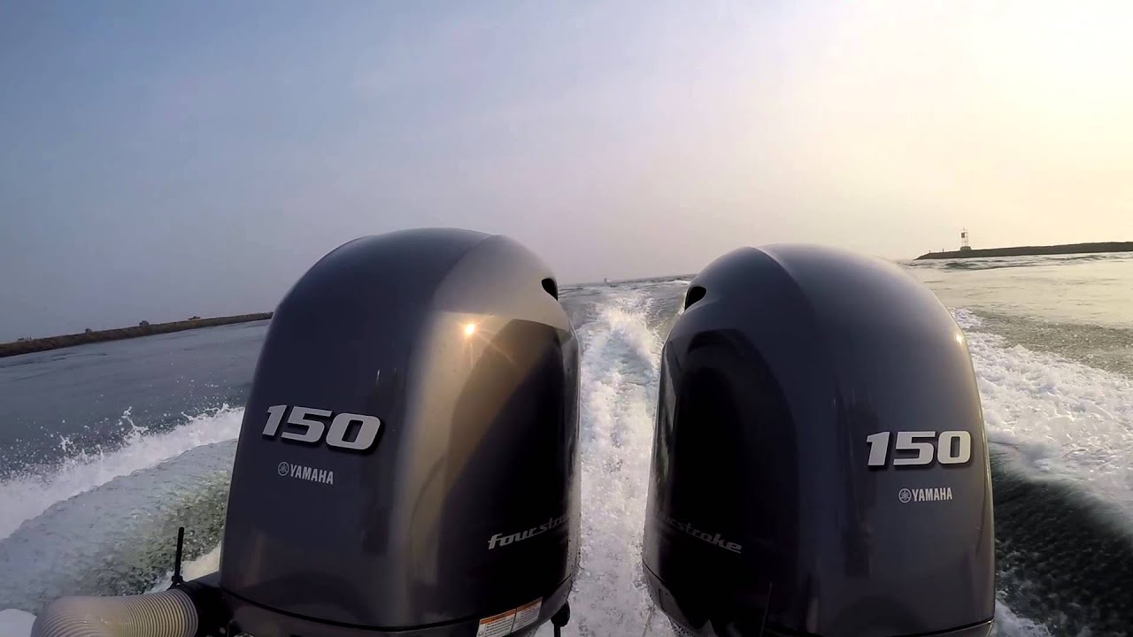 2015 Contender 25T - White Water Edition
