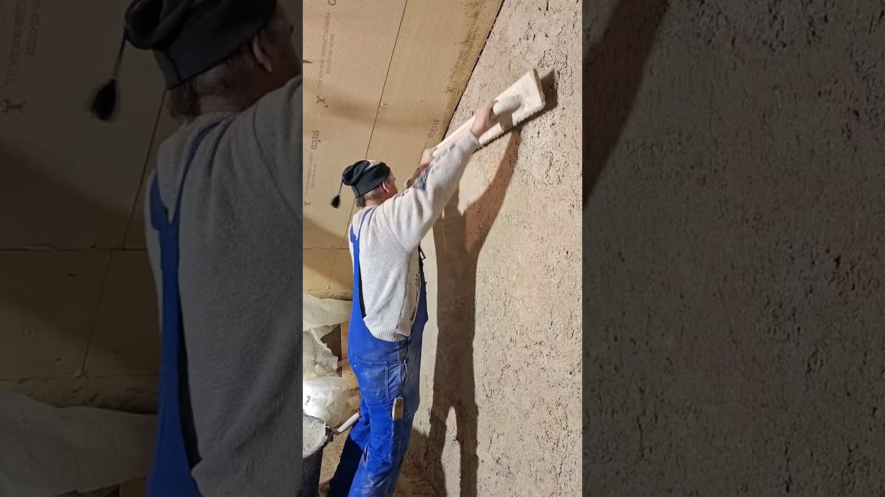 Innenputz, Giebelwand der Küche verputzen mit selbst gemischtem Luftkalkmörtel